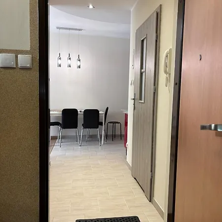 Studio 16-3